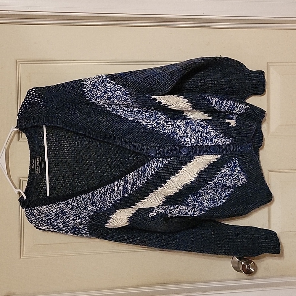 Peter England sweater